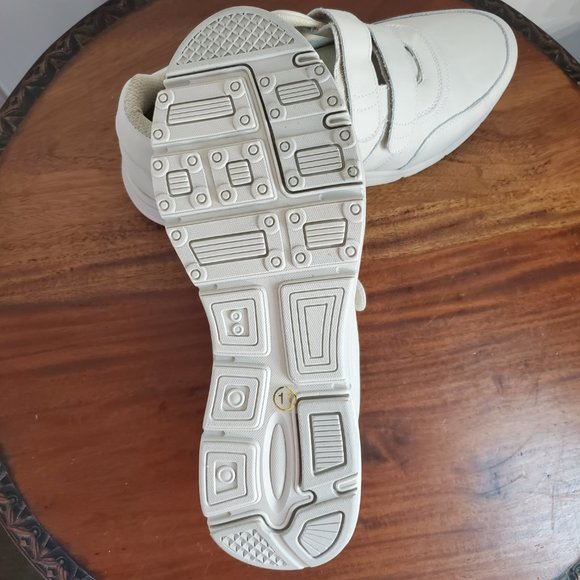 Brand New Never Been Worn Sport Walk Running/Walking Shoes Men's 11W Bone Ivory - Picture 2 of 10